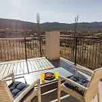 Cozy In With Wifi 度假居 *