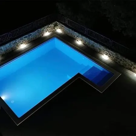 Luxurious In Feriehus Blaca